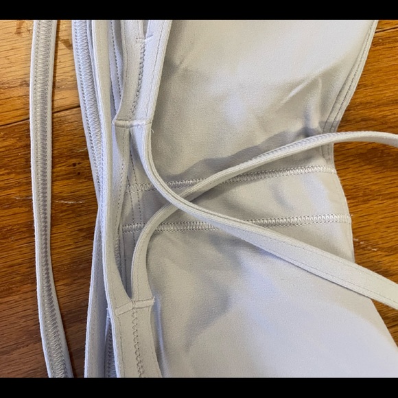 Lululemon bra - Picture 6 of 8